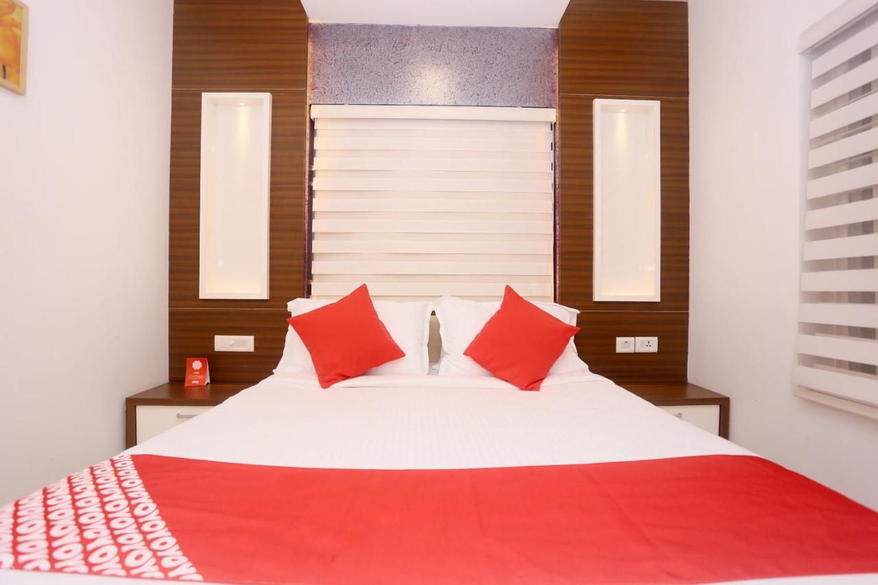 Ambalath Maple Leaves Hotel Guruvayur