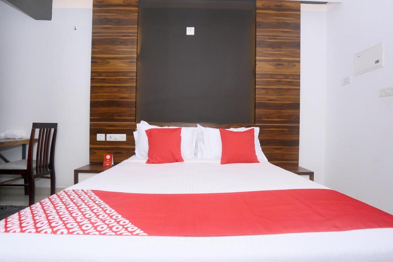 Ambalath Maple Leaves Hotel